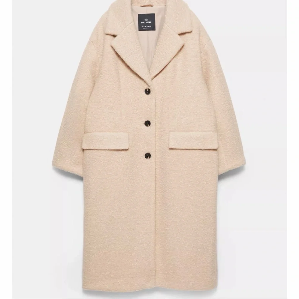 Pull and bear Long Coat Beige (bouclé) - Picture 6 of 9